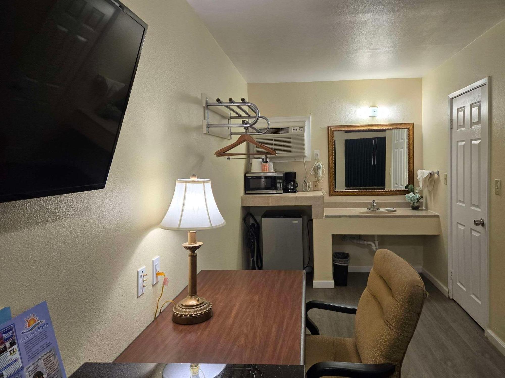 Rodeway Inn & Suites Blythe I-10 Εξωτερικό φωτογραφία
