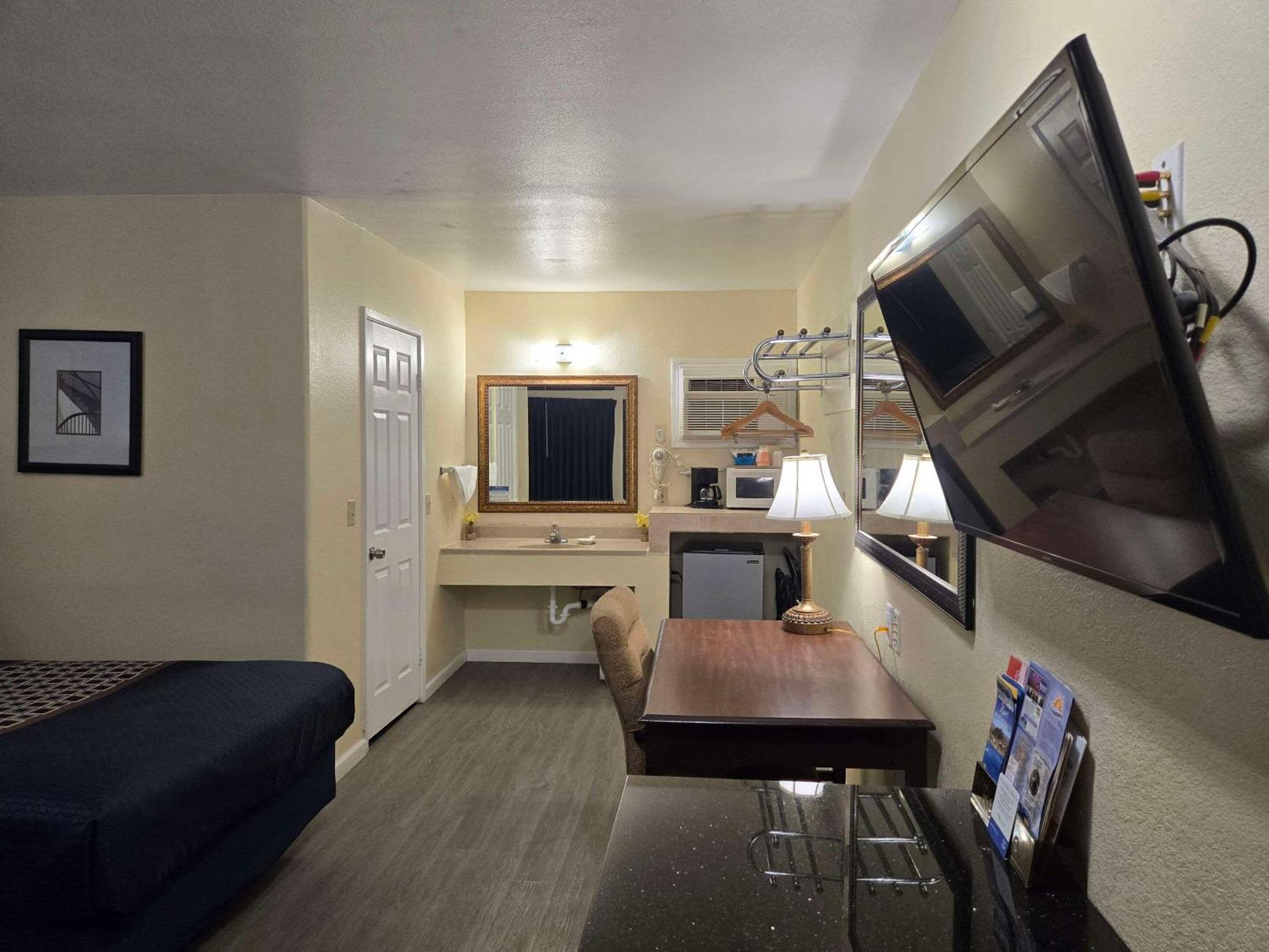 Rodeway Inn & Suites Blythe I-10 Εξωτερικό φωτογραφία